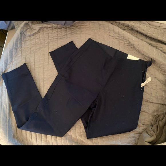Old Navy Pants - NWT Old Navy Navy Dress Pants